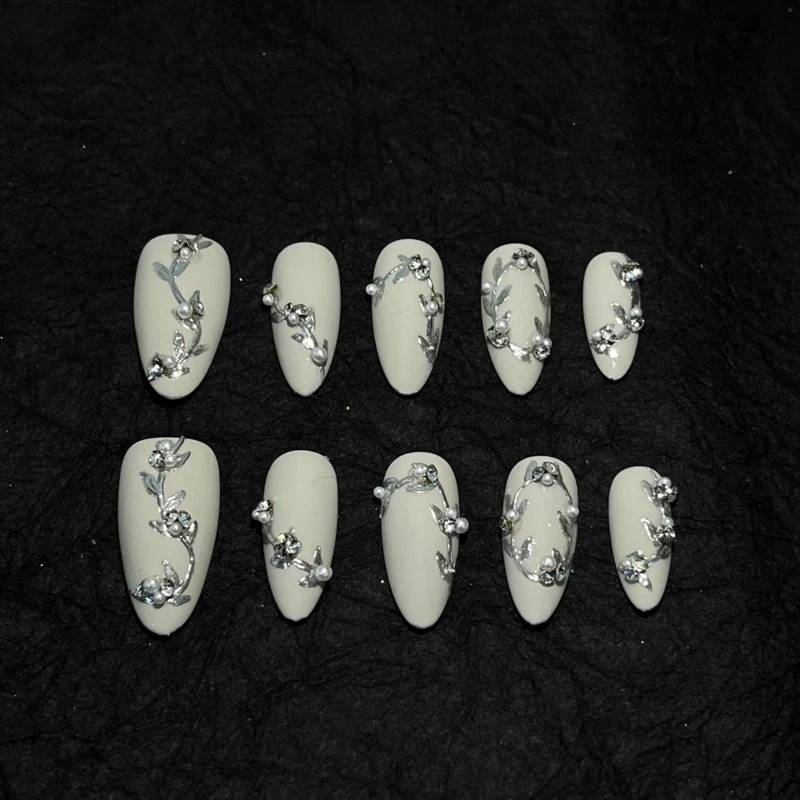 Pearl And Diamond Nails Pearl And Diamond Nails